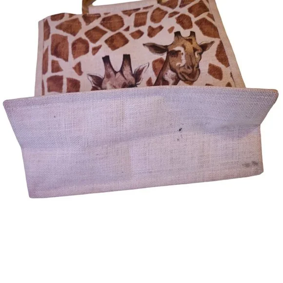 Giraffe Tote with wooden handle and strap - Picture 8 of 16